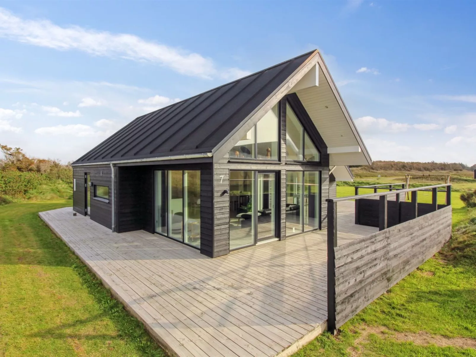 "Othinkarl" - 100m from the sea-Buiten