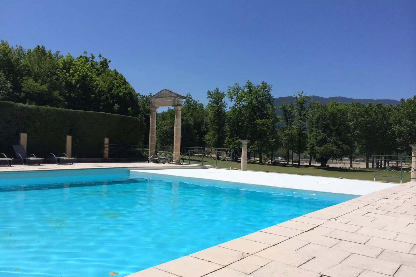 Au château près du Ventoux V-Zwembad