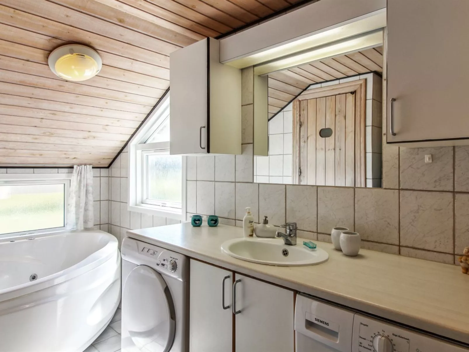 "Iida" - 100m from the sea-Binnen