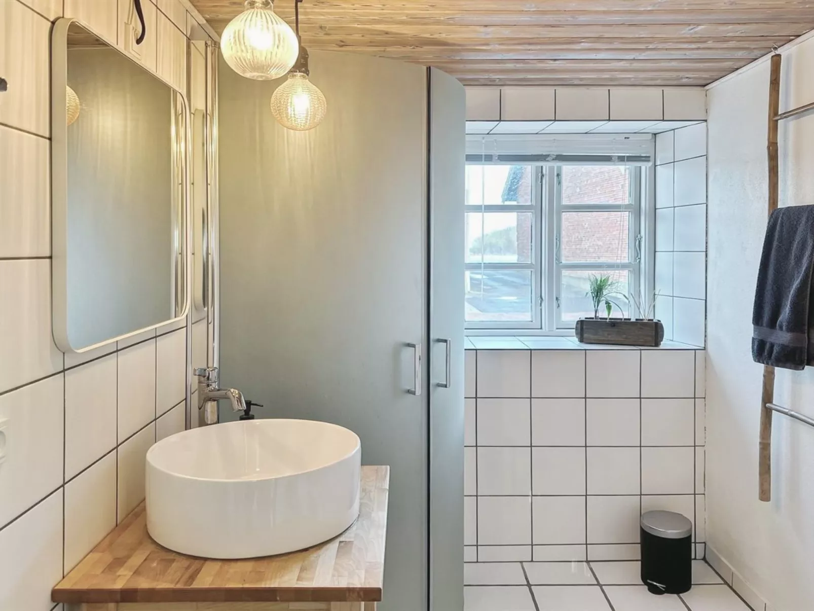 "Maelle" - 25km from the sea-Buiten