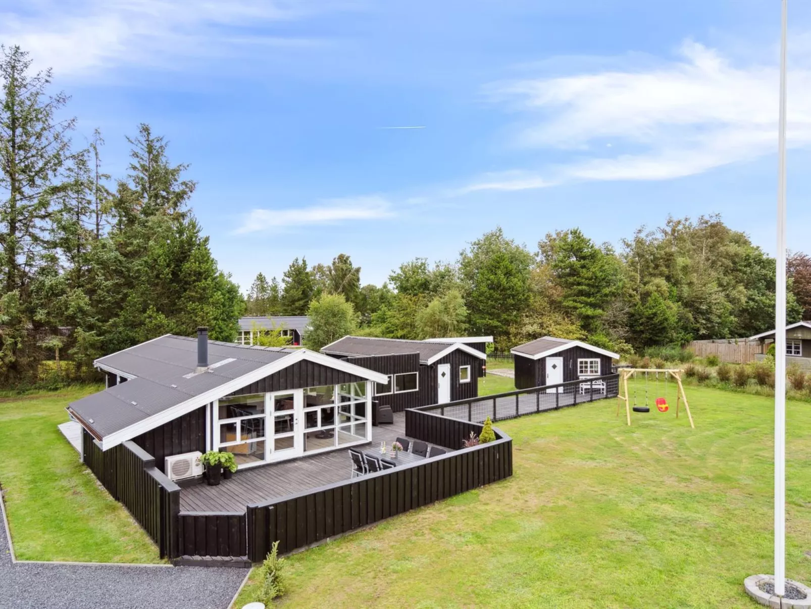 "Sylvi" - 750m from the sea-Buiten
