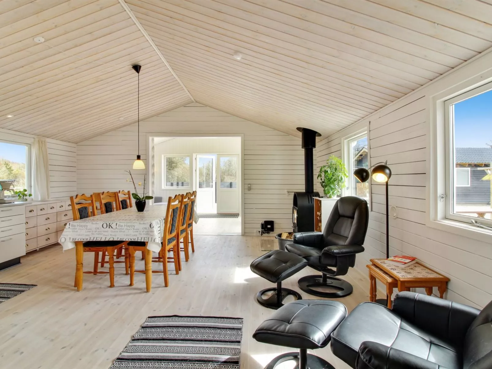 "Thorsten" - 500m from the sea-Binnen