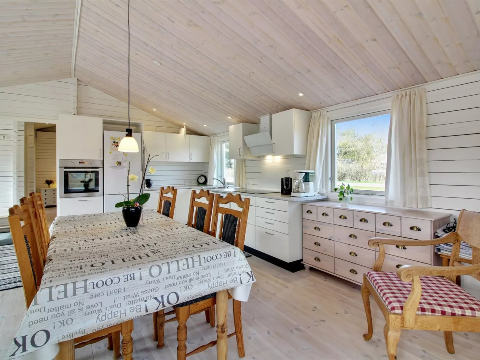 "Thorsten" - 500m from the sea-Binnen
