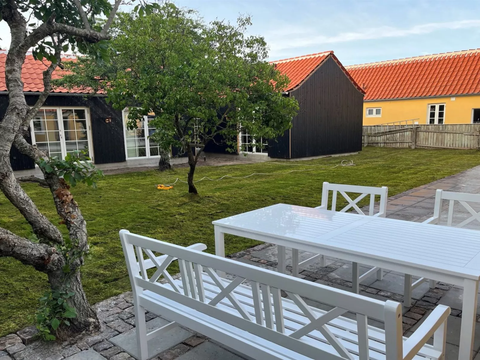 "Skrollan" - 100m from the sea-Binnen