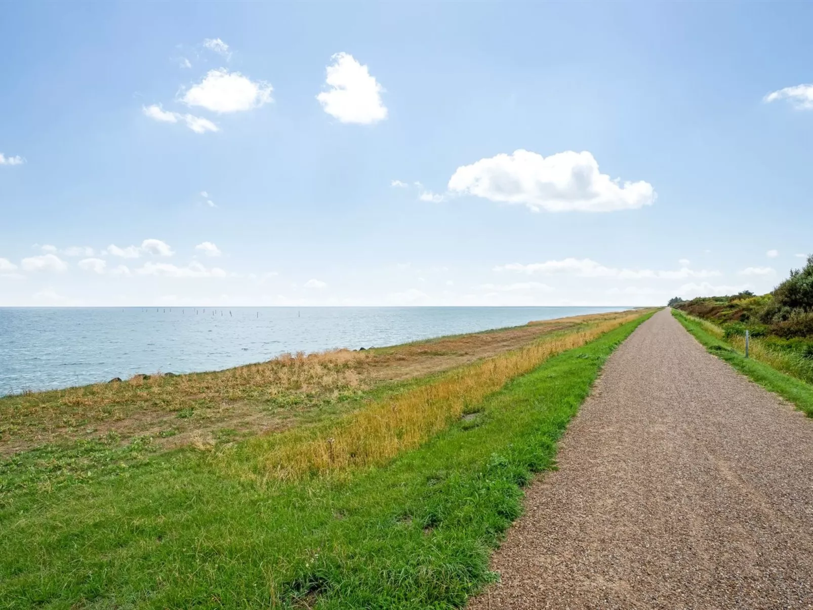 "Rikhard" - 75m from the sea-Buiten