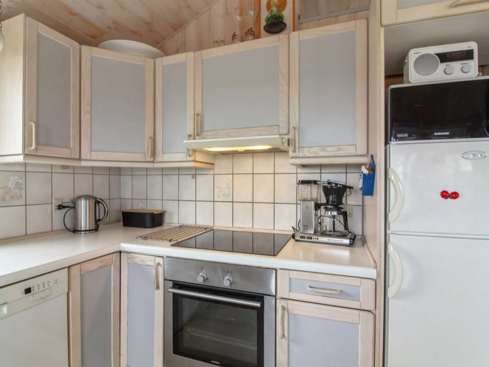 "Dorit" - 100m from the sea-Buiten