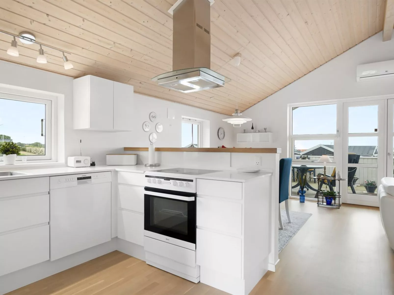 "Yvette" - 150m from the sea-Buiten