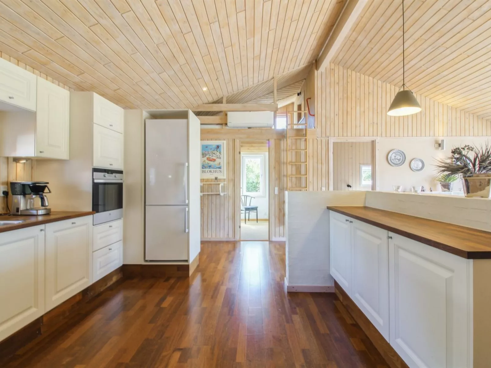 "Valda" - 1.5km from the sea-Binnen