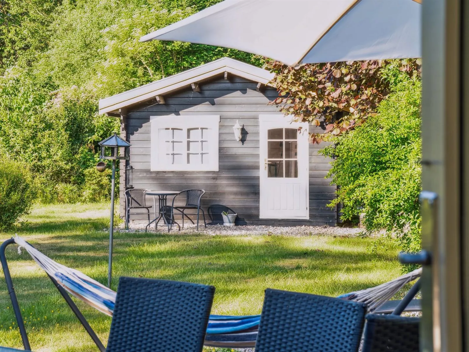 "Lana" - 1.8km from the sea-Binnen