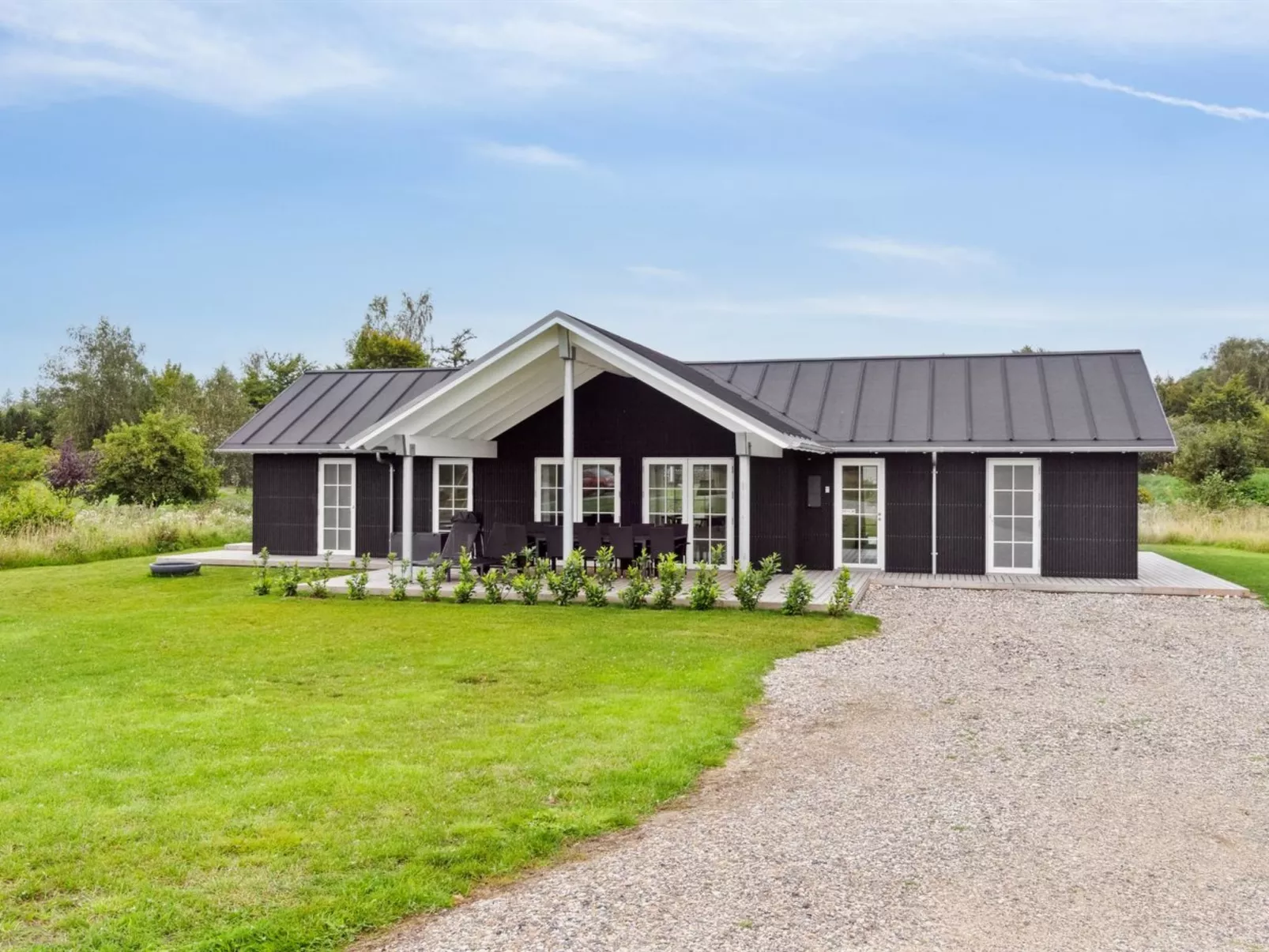 "Bryngeir" - 750m from the sea-Buiten