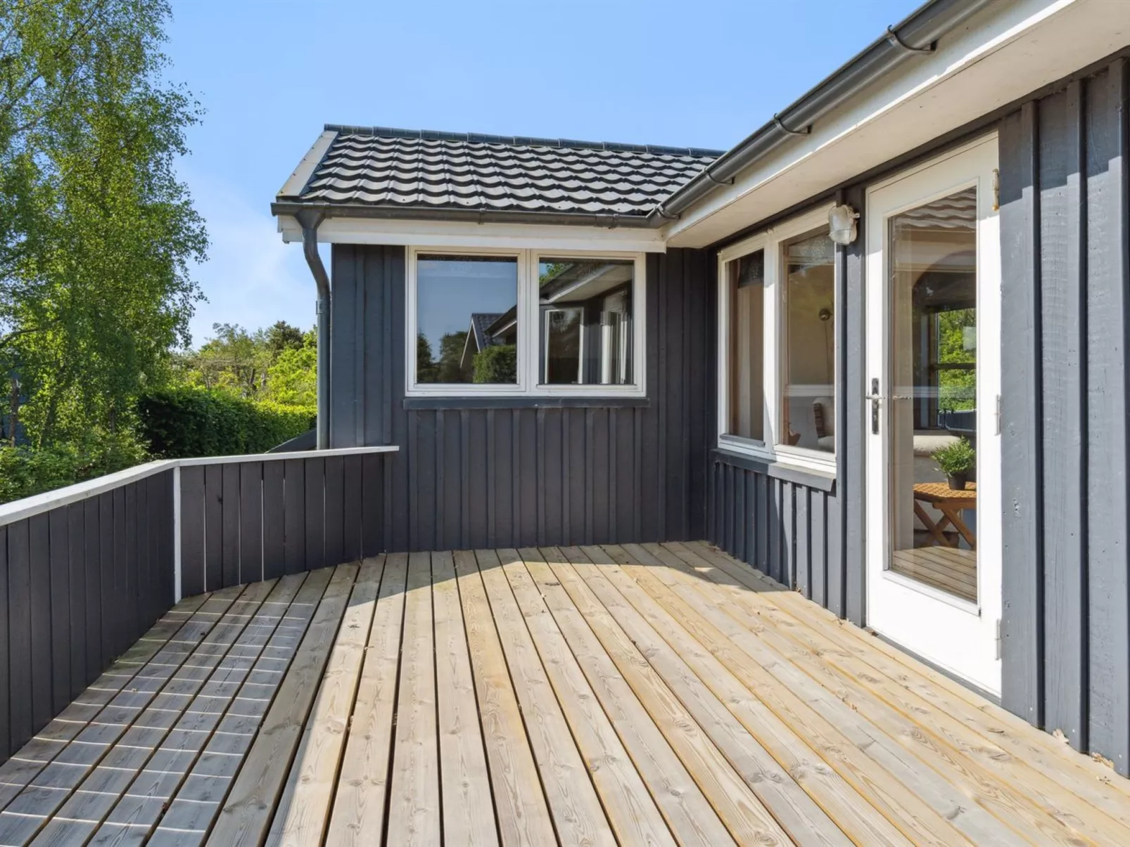 "Rafn" - 550m from the sea-Buiten