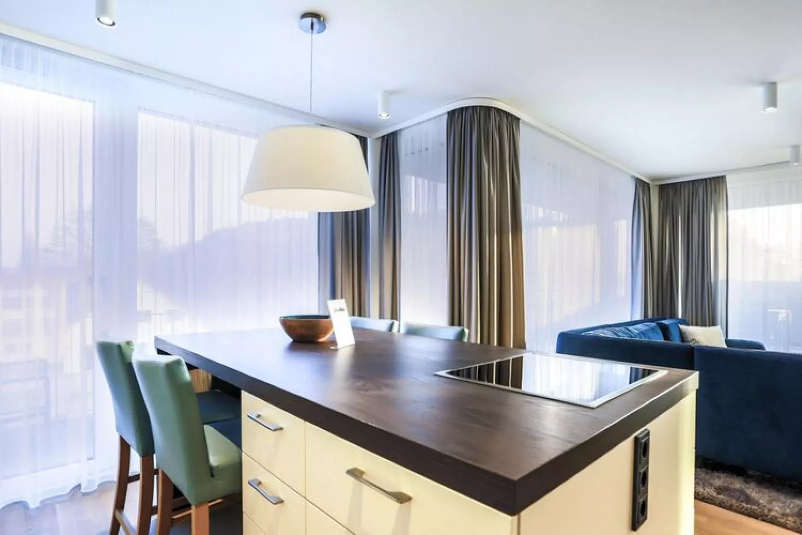 Apartments im MAREMÜRITZ Yachthafen Resort & Spa / Anker Penthouse Suite 2 Personen und 2 Kinder 3-15 Jahre-Keuken