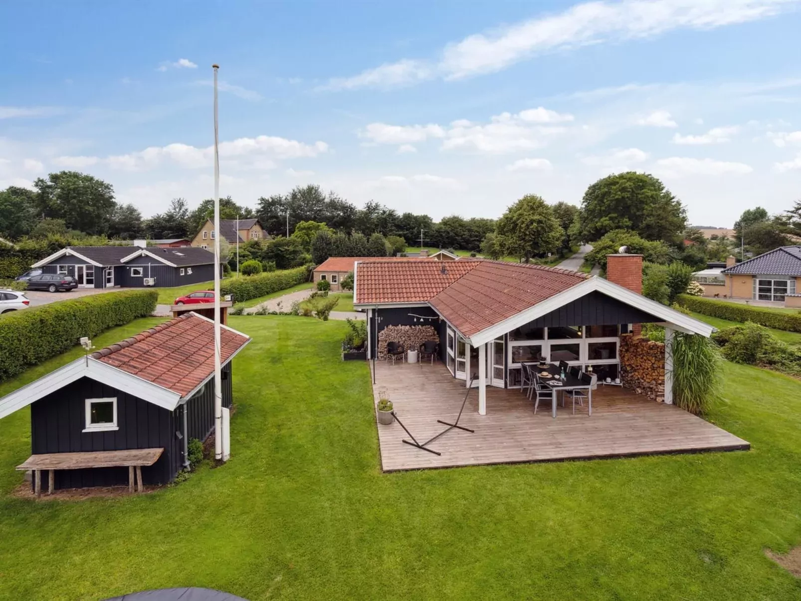 "Hjalmsvider" - 300m from the sea-Buiten