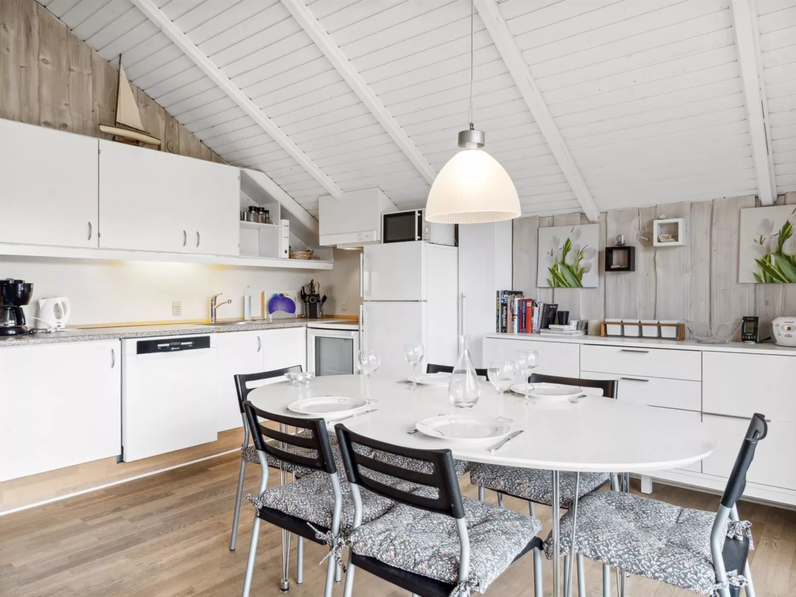 "Rohan" - 2.2km from the sea-Buiten