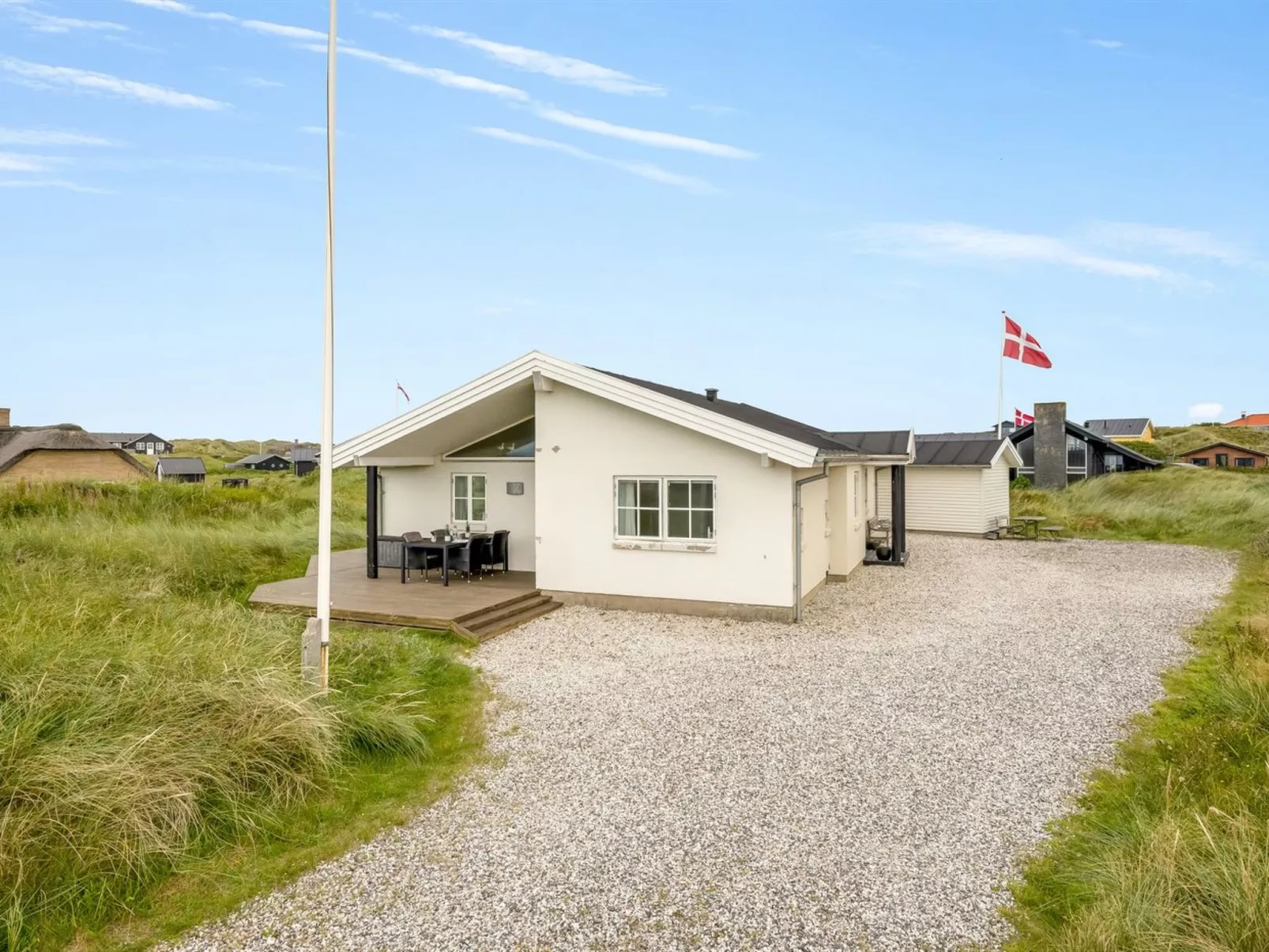 "Elfi" - 700m from the sea-Buiten