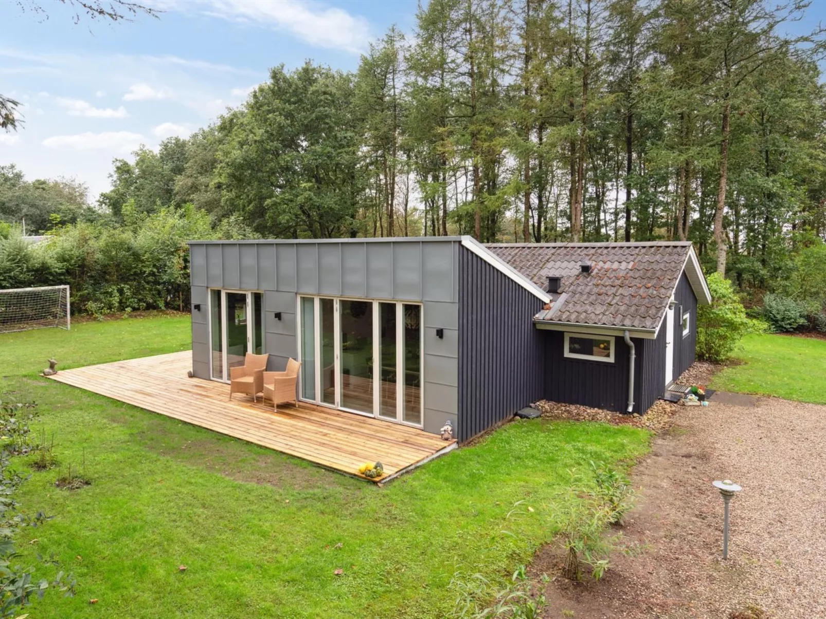 "Brynhild" - 30km from the sea-Buiten
