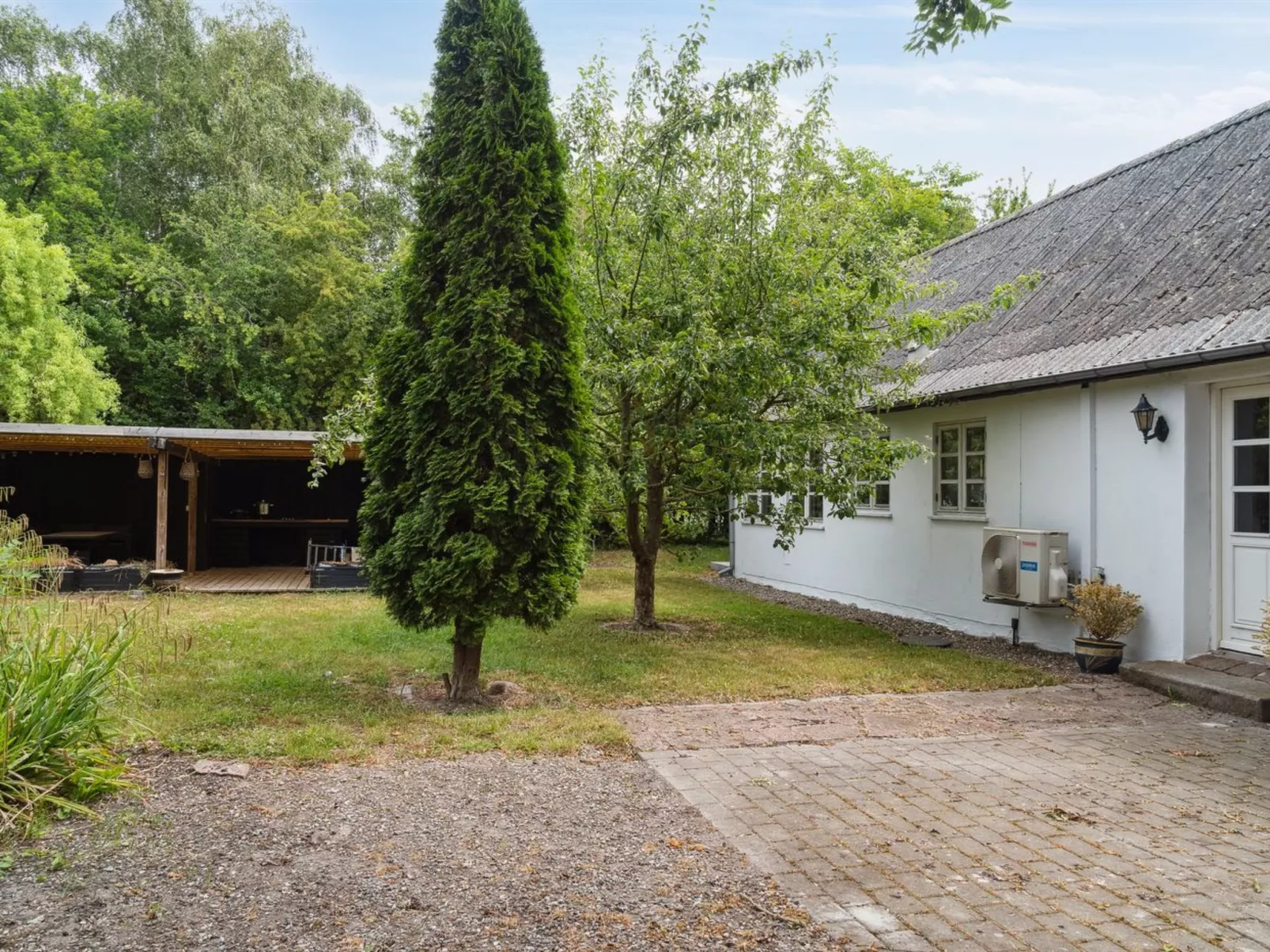 "Finja" - 6km from the sea-Buiten