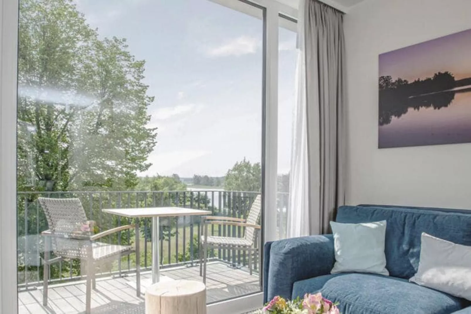 Apartments im MAREMÜRITZ Yachthafen Resort & Spa / Aurora Müritzblick 2 Personen-Woonkamer