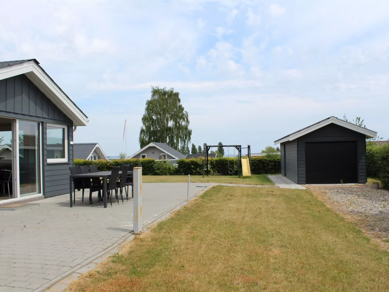 "Jannik" - 300m from the sea-Buiten