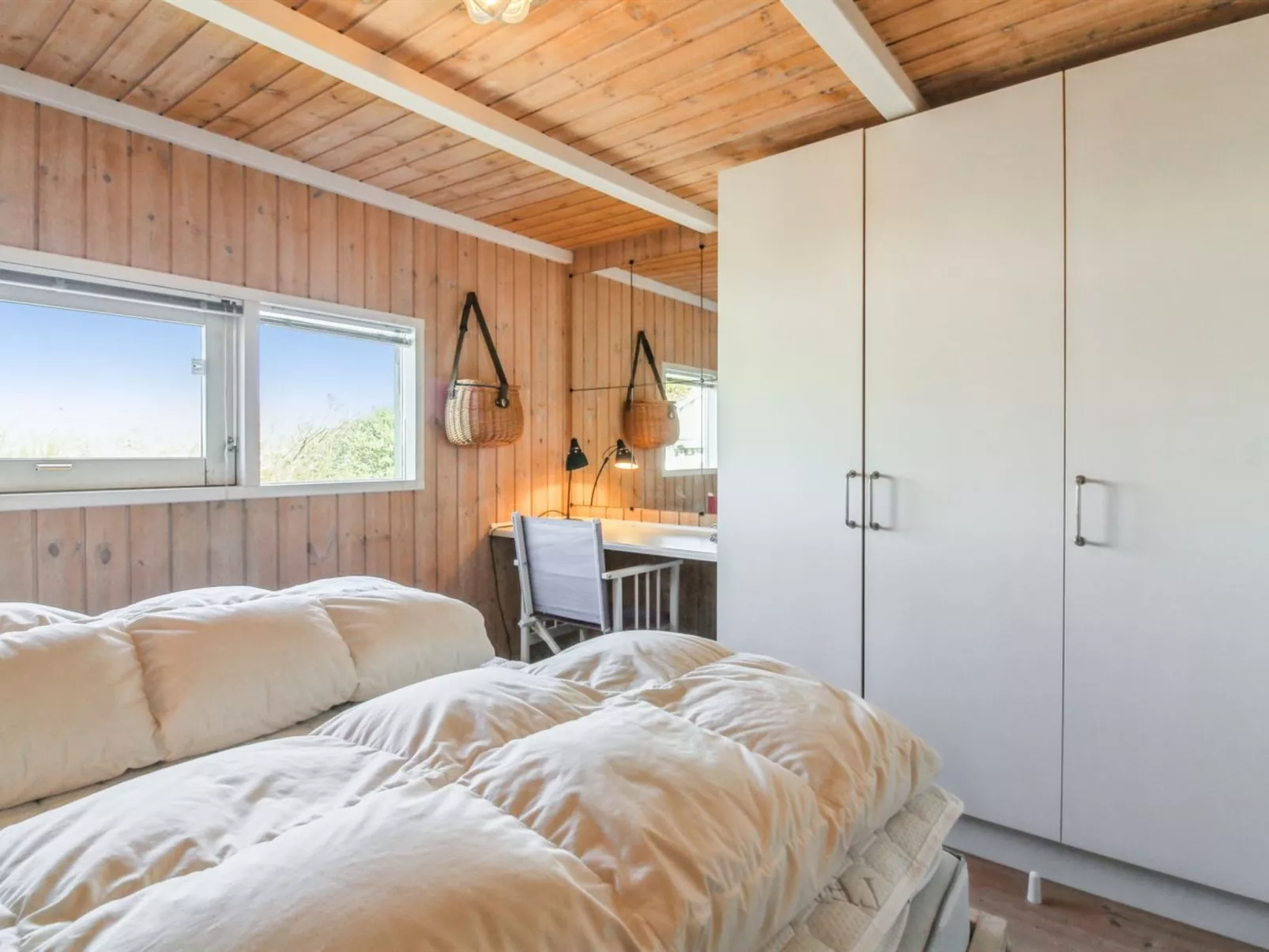 "Hrefna" - 500m from the sea-Binnen