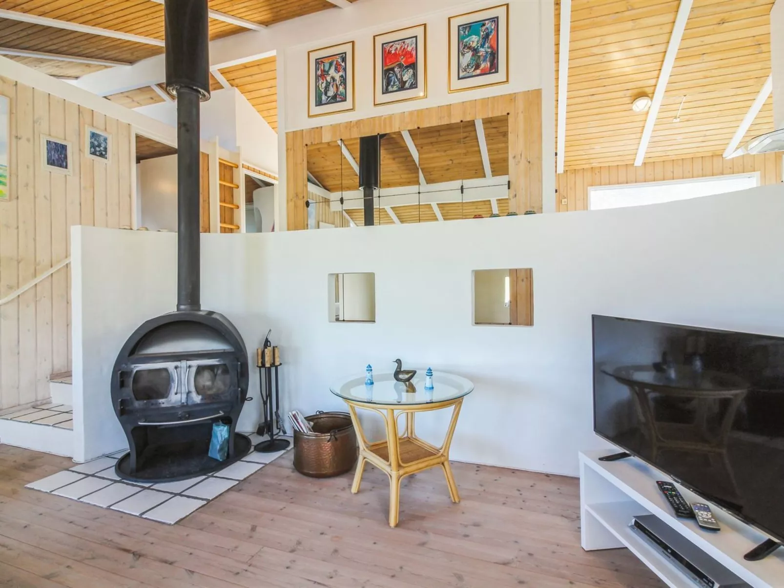 "Hrefna" - 500m from the sea-Binnen