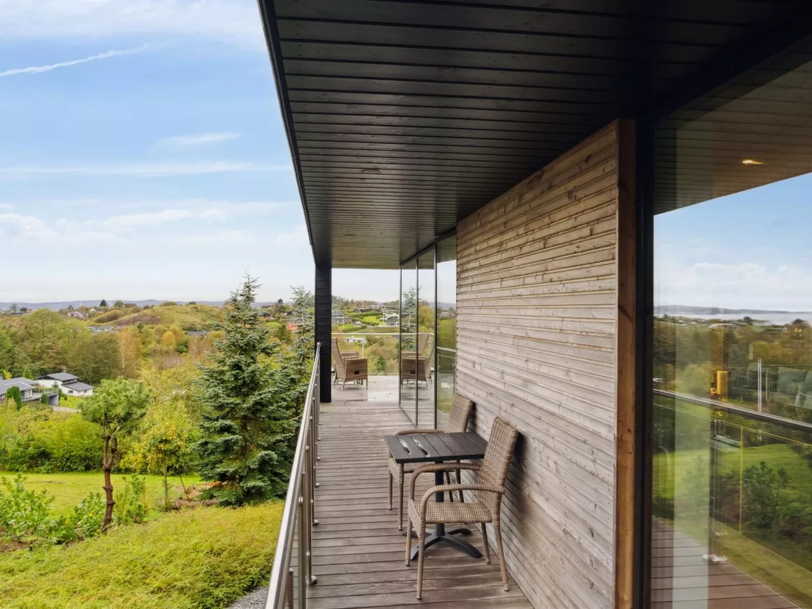 "Iarund" - 600m from the sea-Buiten