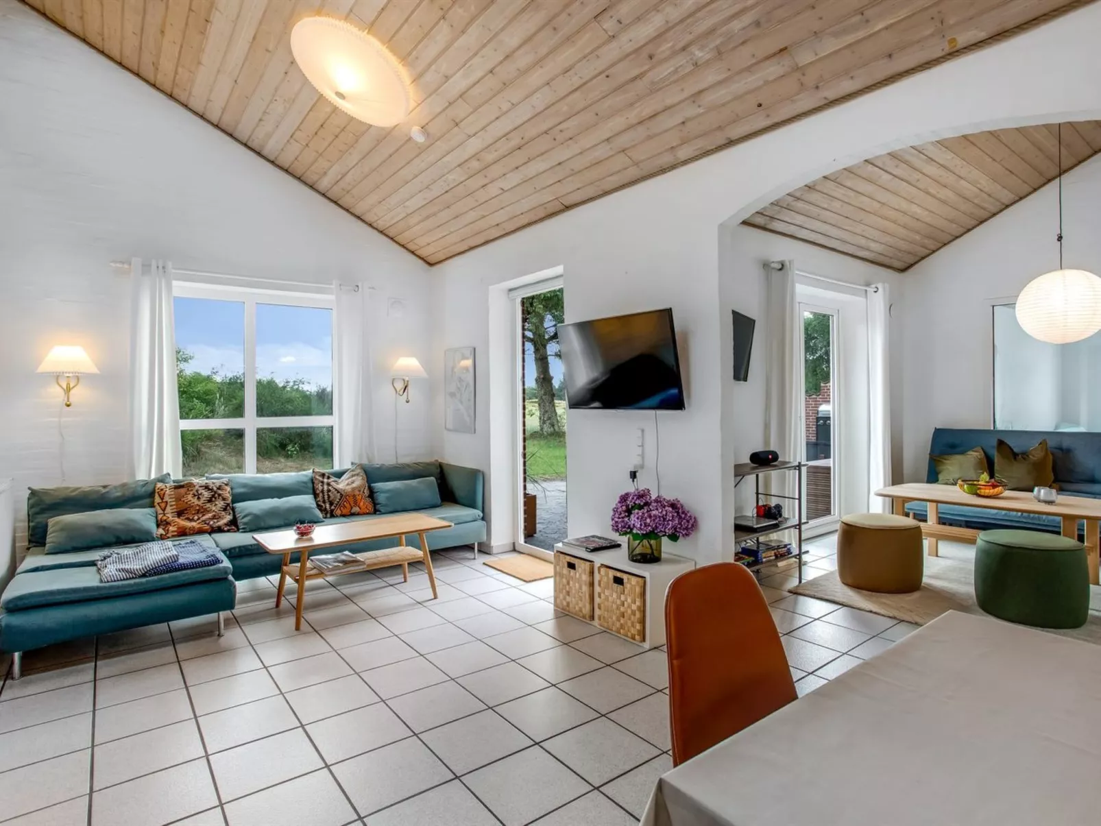 "Anniesette" - 1.5km from the sea-Buiten