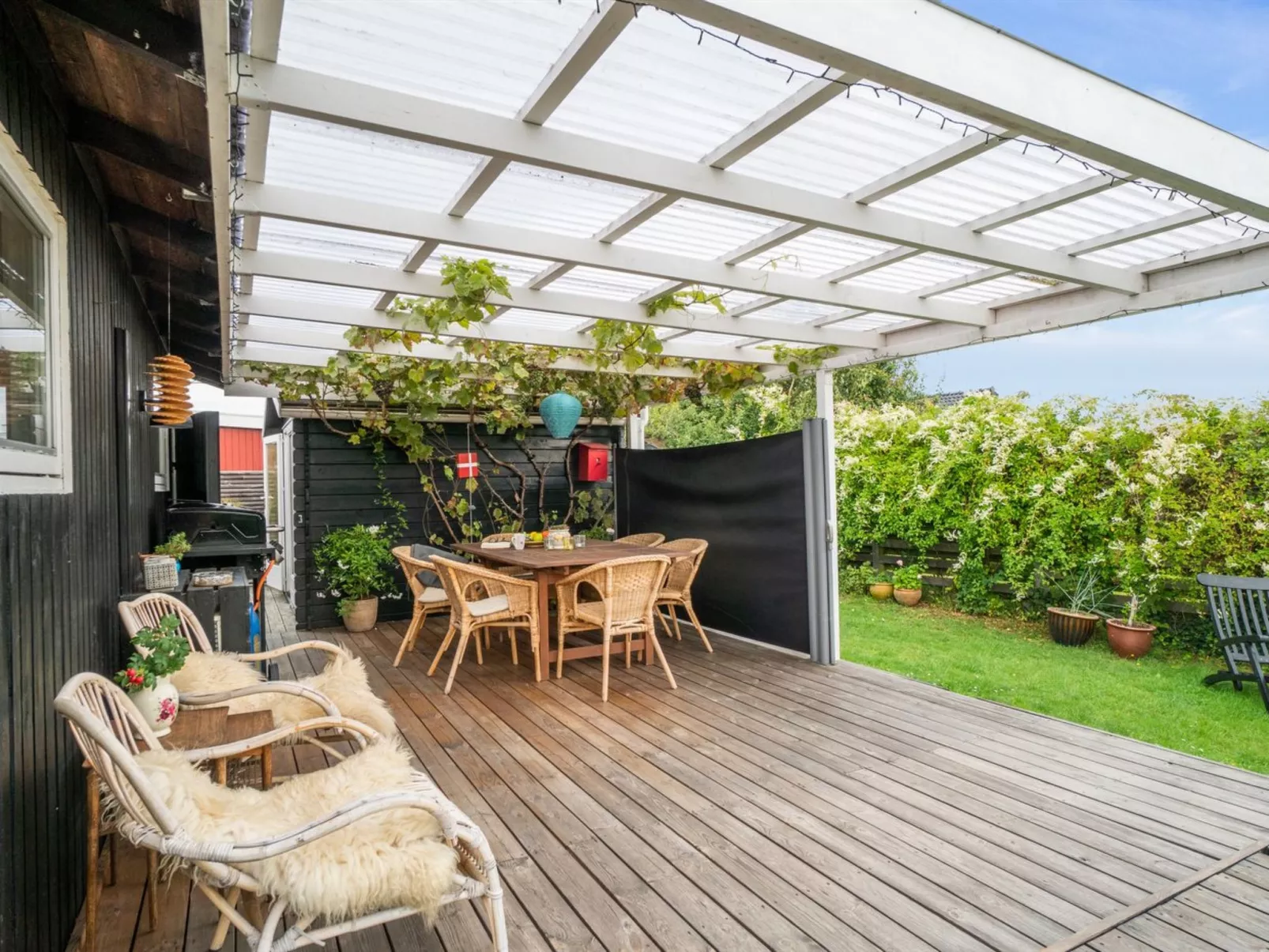 "Raili" - 200m from the sea-Buiten