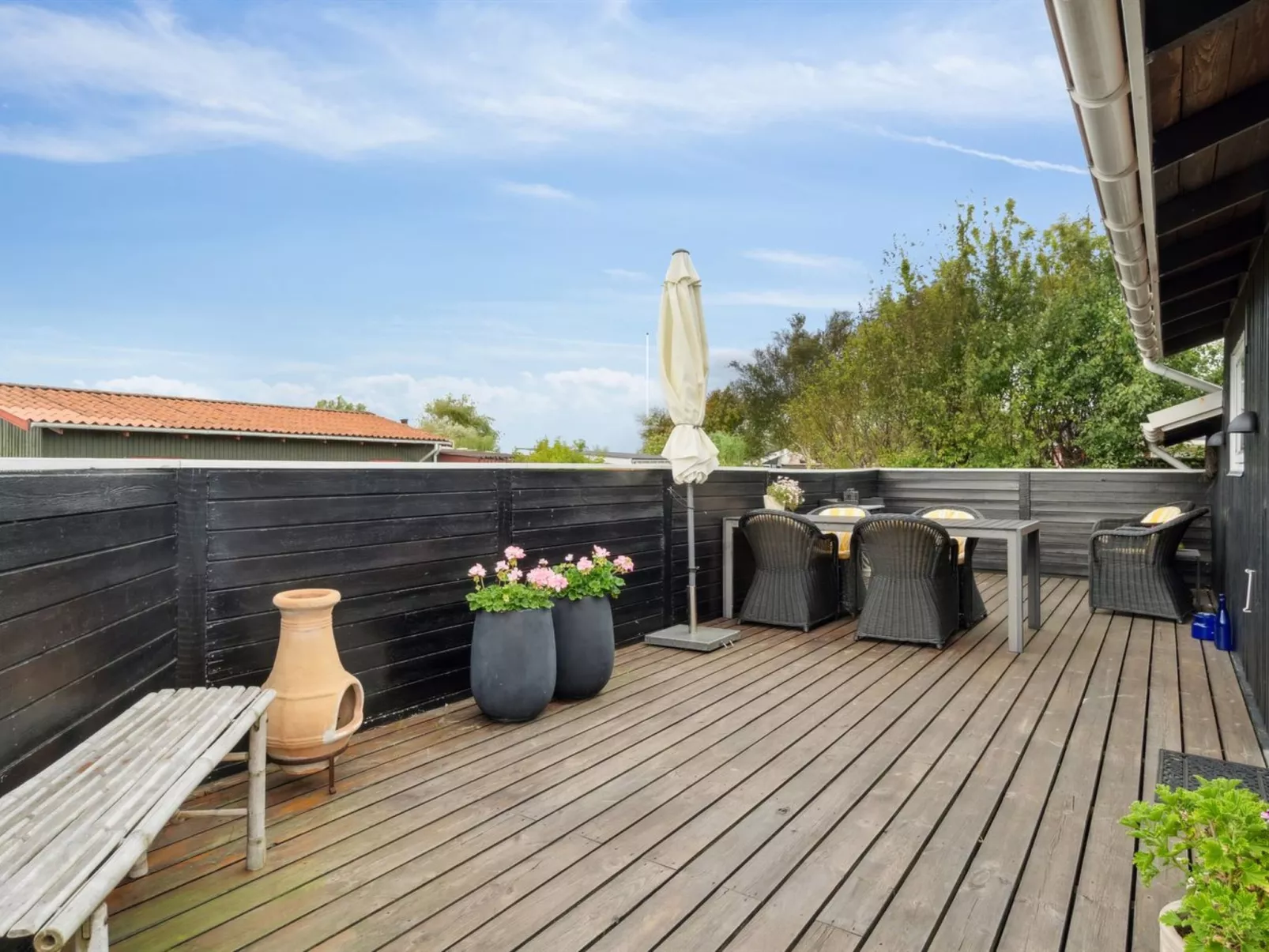 "Raili" - 200m from the sea-Buiten