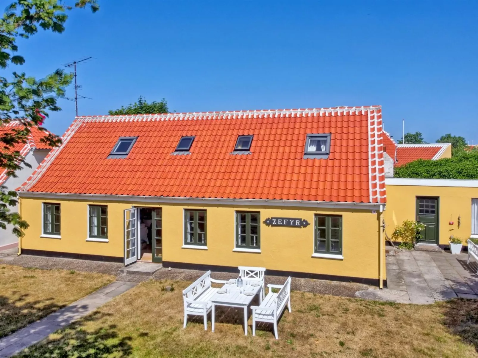 "Svenger" - 350m from the sea-Buiten