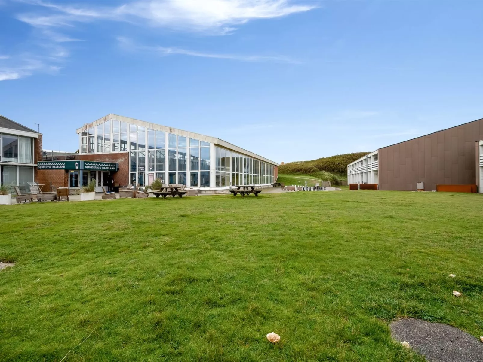 "Ellyn" - 250m from the sea-Buiten
