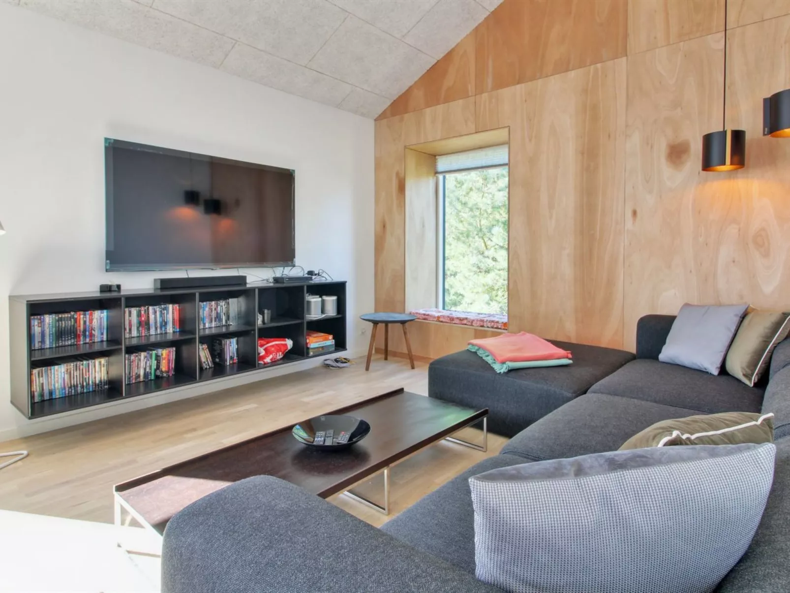 "Razmo" - 2.5km from the sea-Binnen