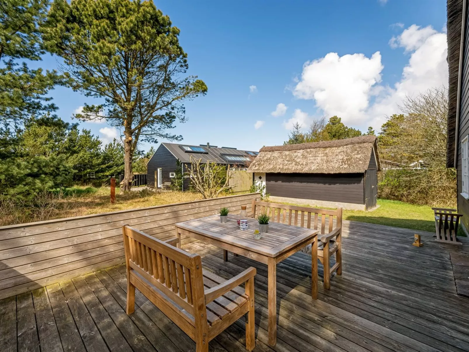"Enya" - 1.2km from the sea-Buiten