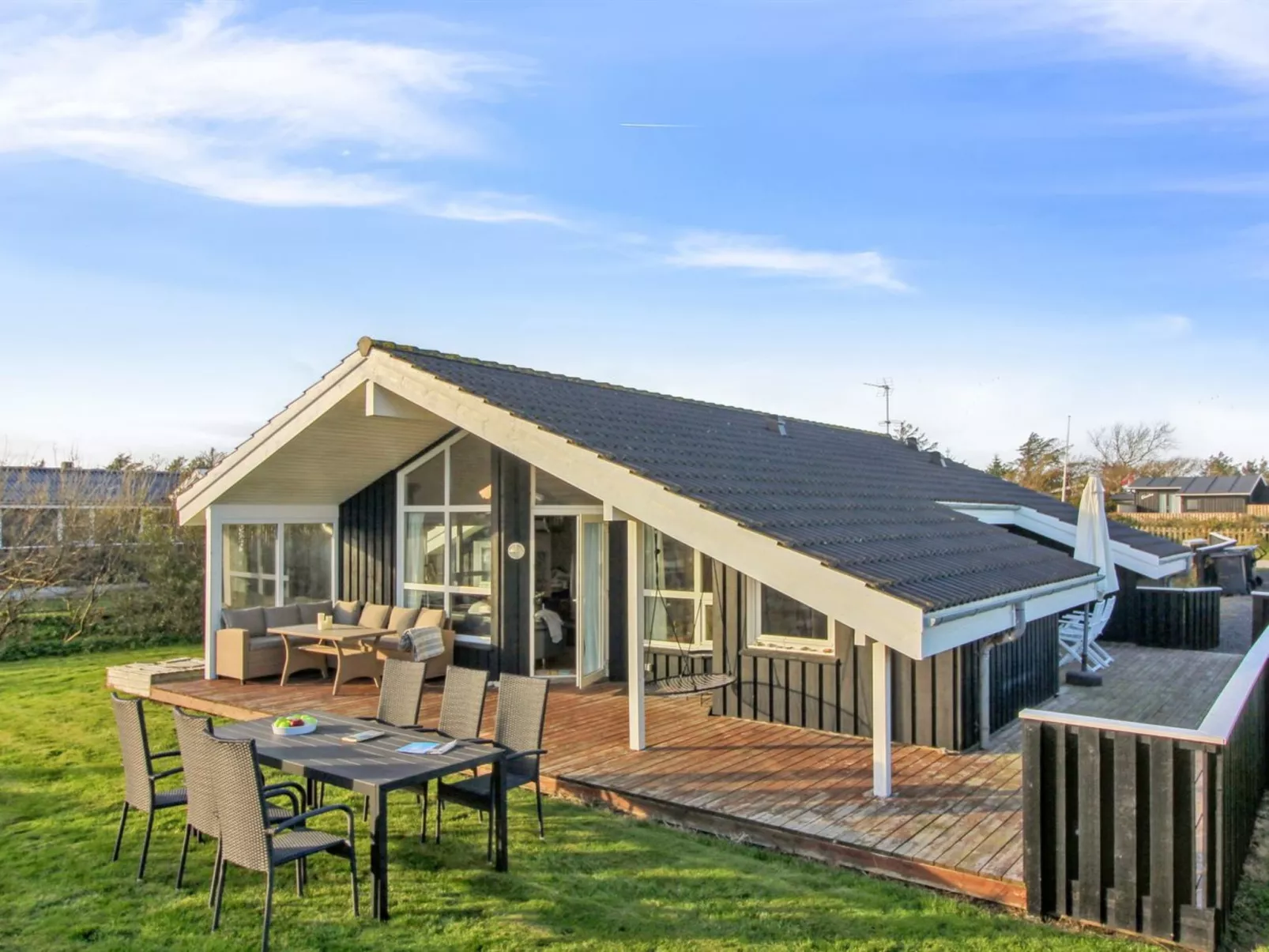 "Freda" - 400m from the sea-Buiten