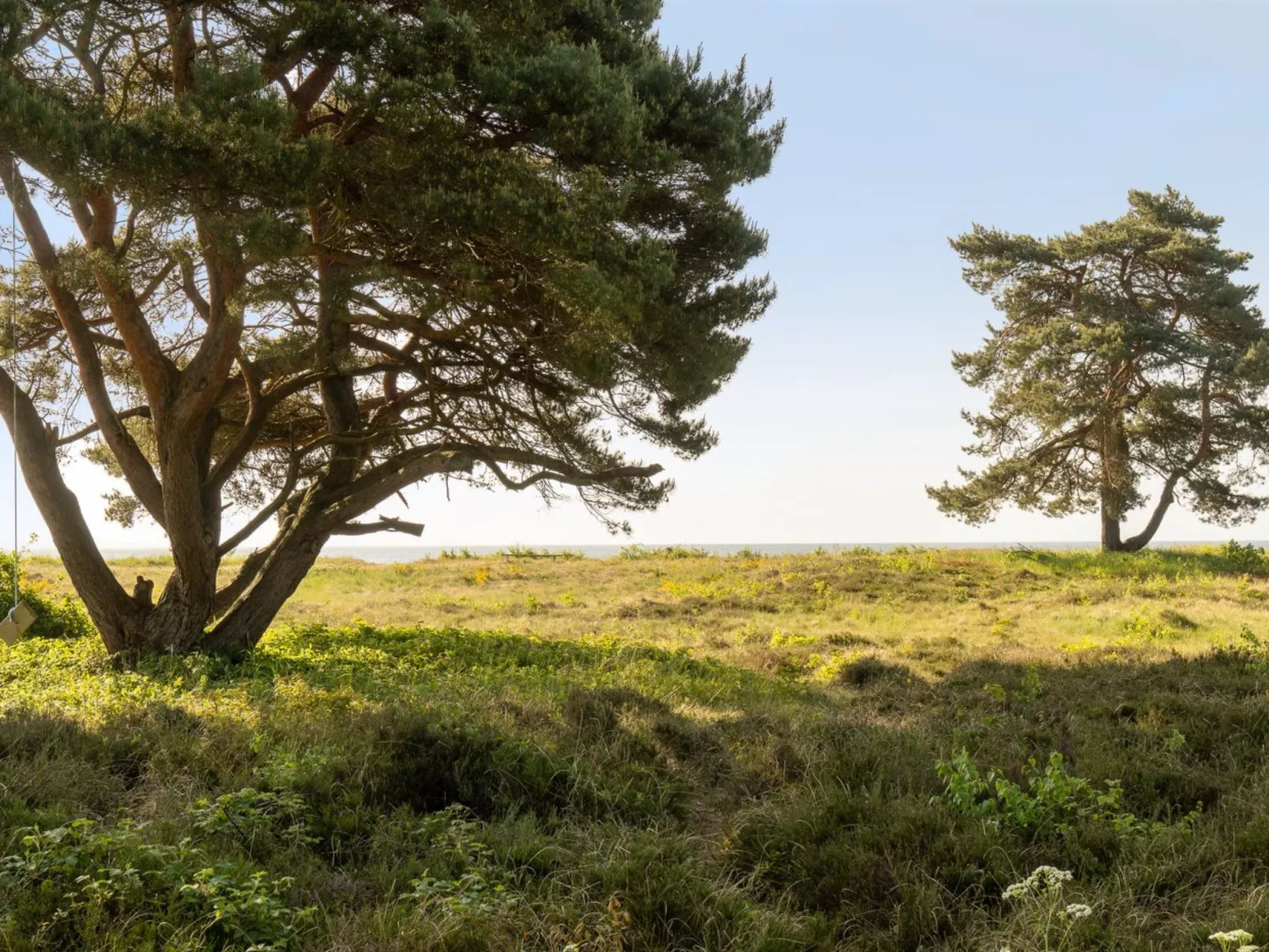 "Toska" - 100m to the inlet-Buiten