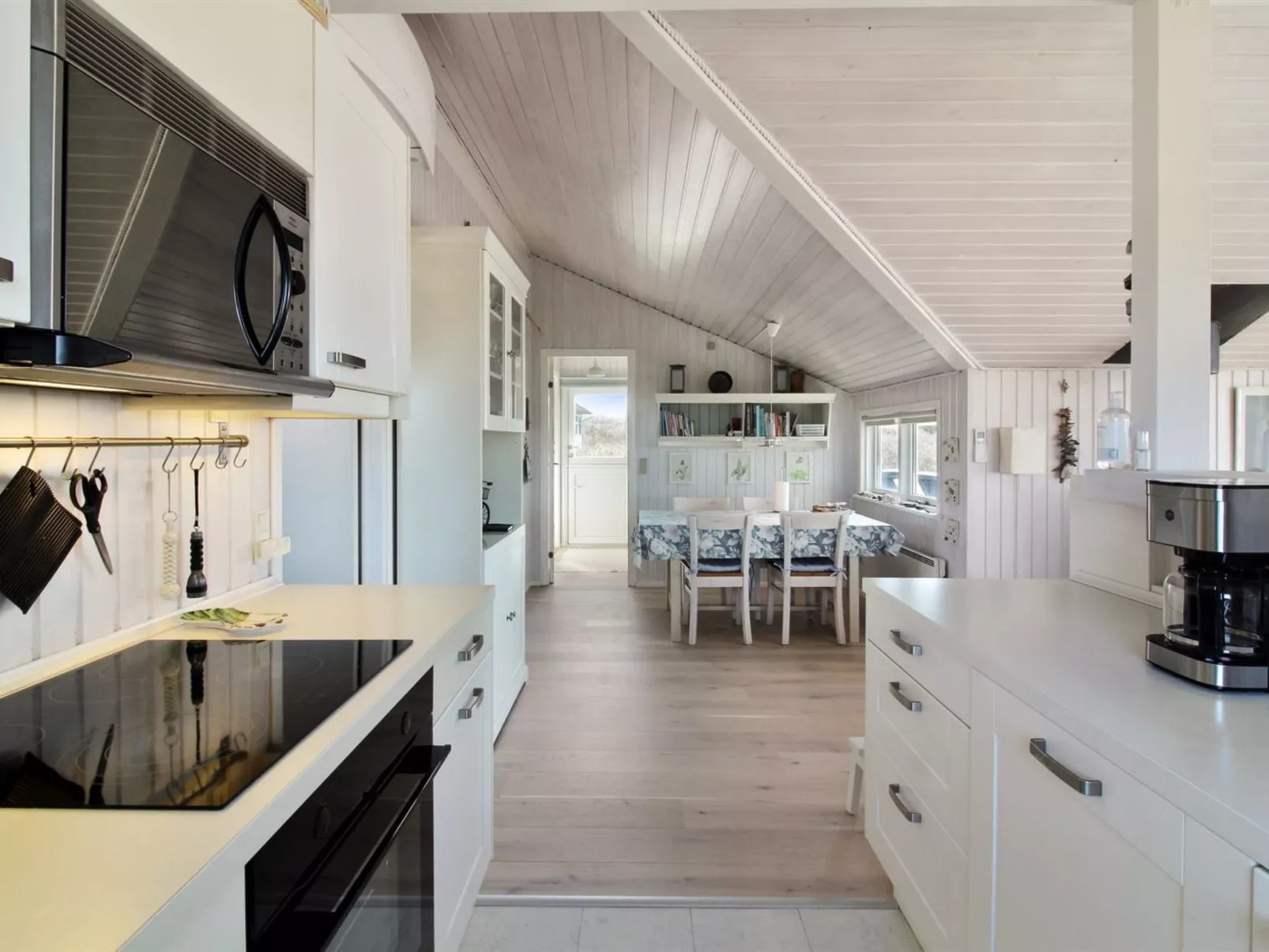 "Minka" - 58m from the sea-Binnen