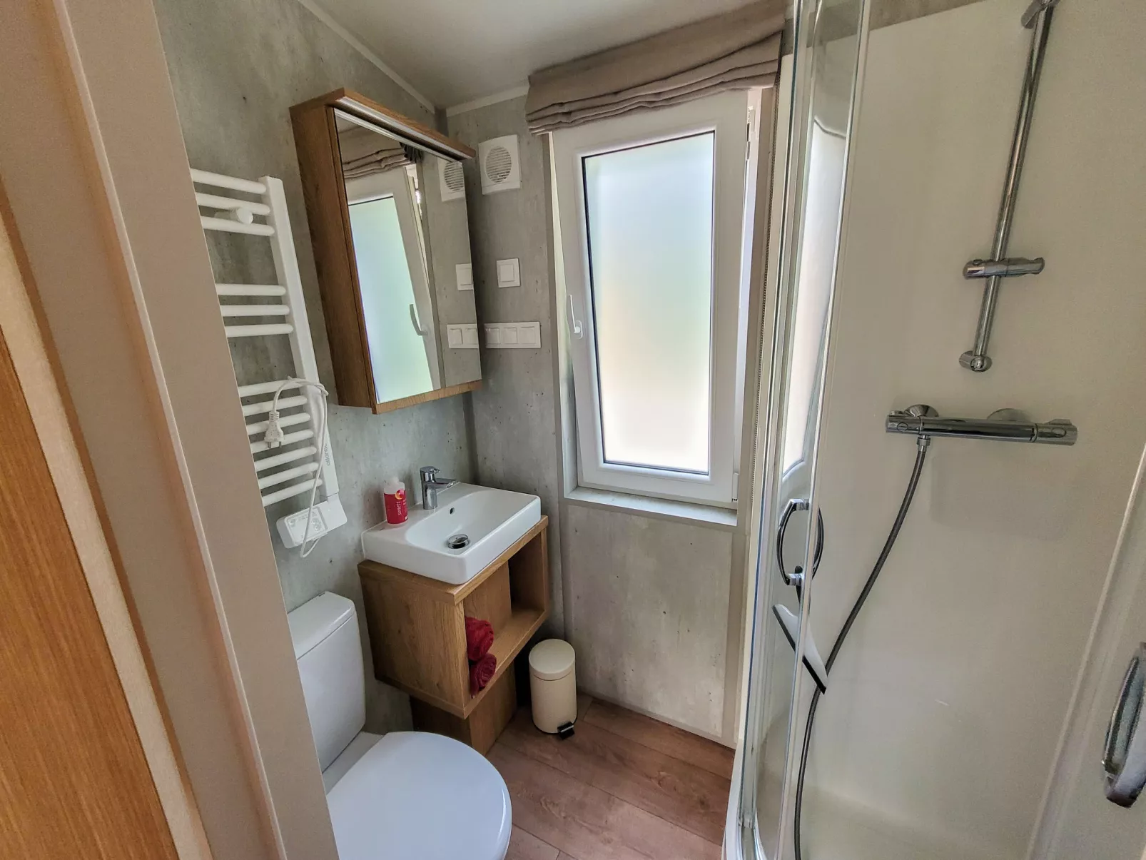 Tiny Haus Soul & Lake-Binnen