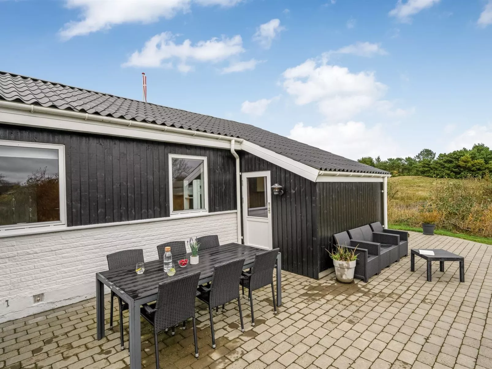 "Eloise" - 400m from the sea-Buiten