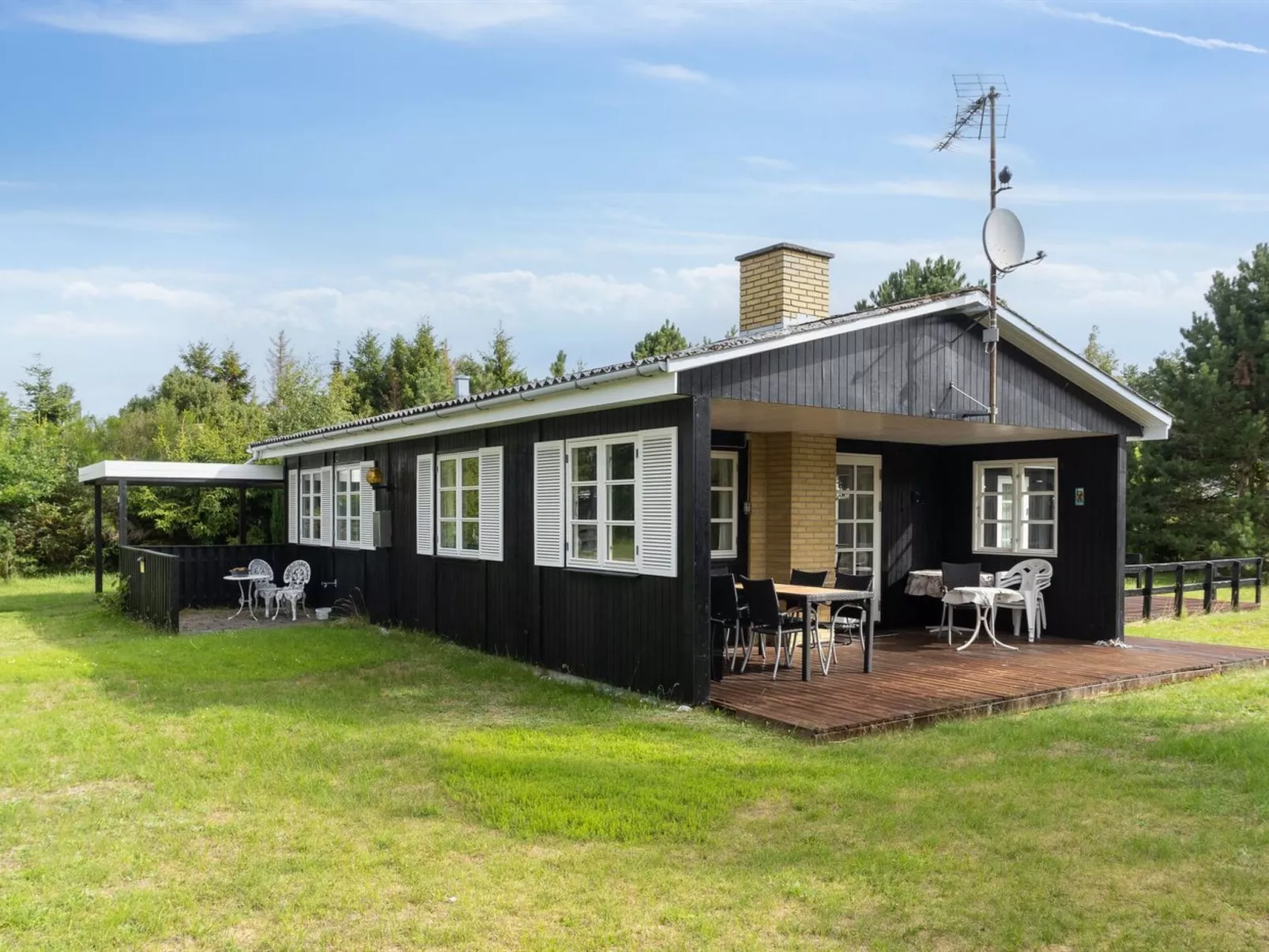 "Brunhilde" - 850m from the sea-Buiten