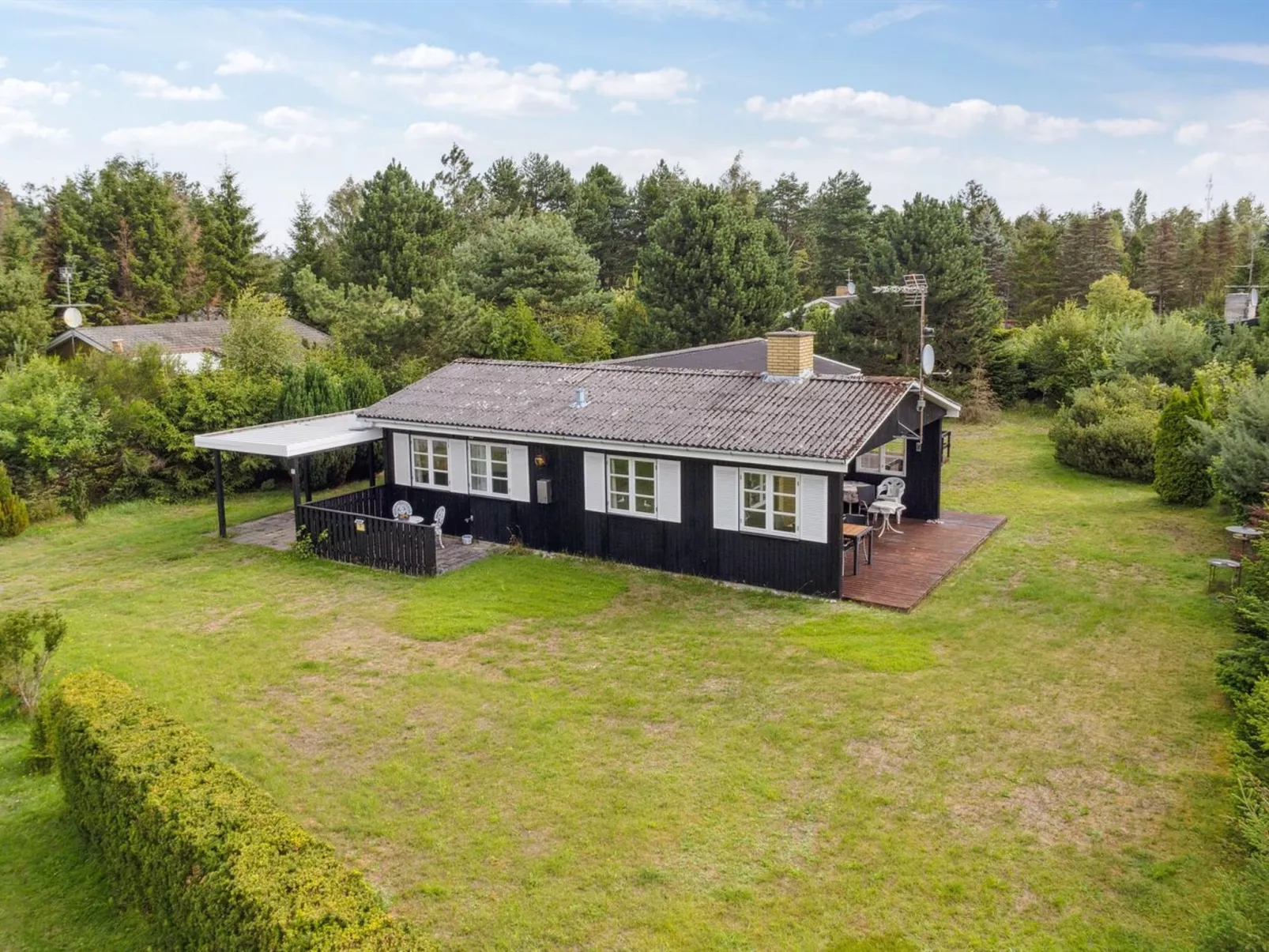 "Brunhilde" - 850m from the sea-Buiten
