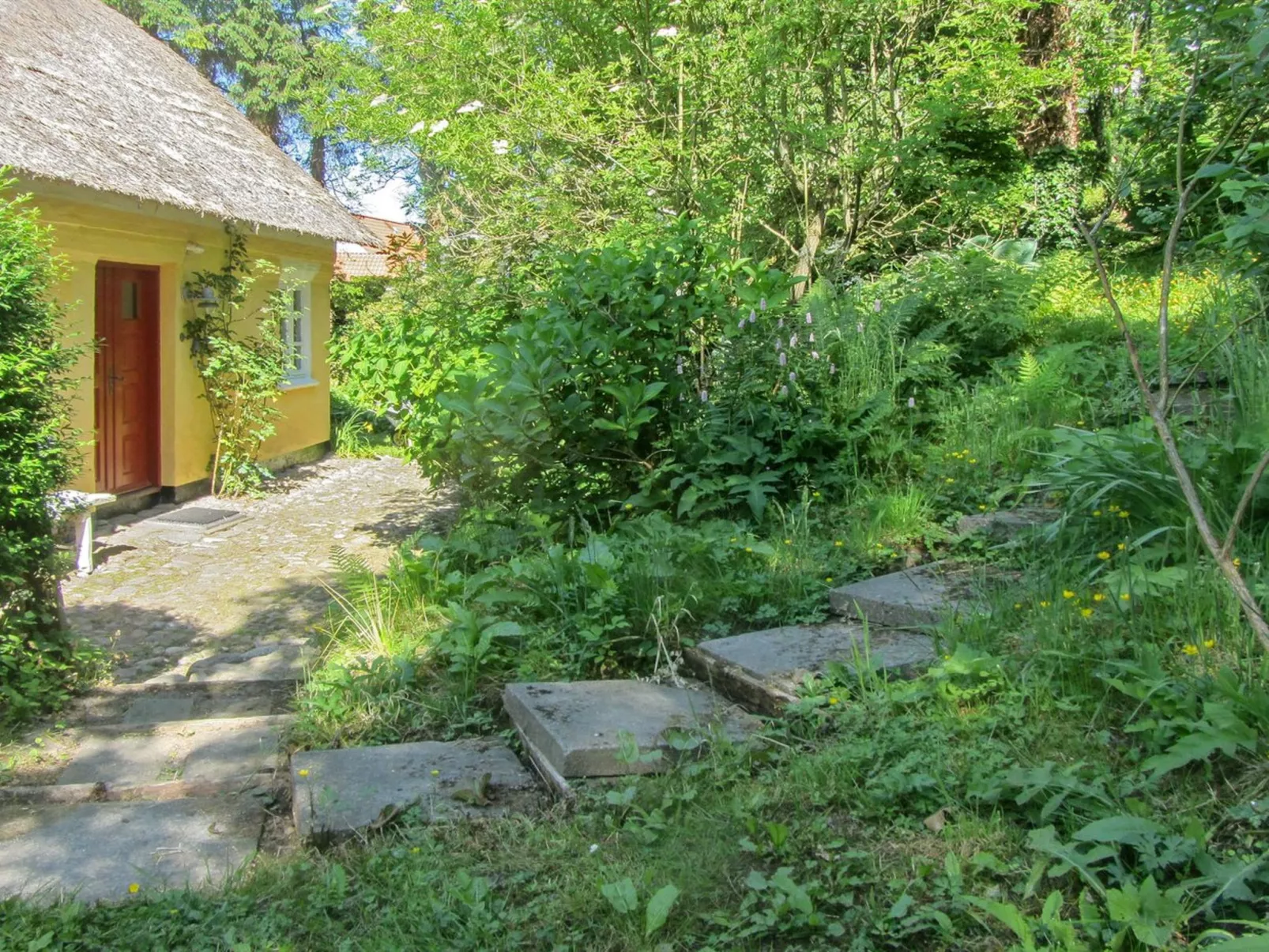 "Akule" - 50m from the sea-Buiten