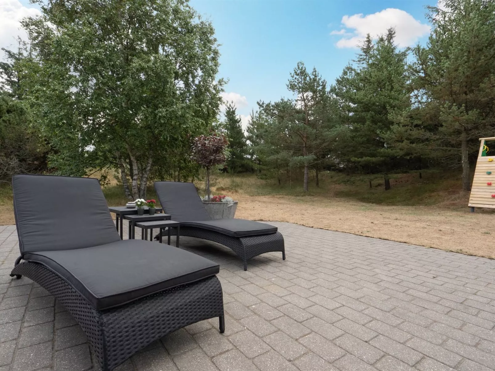 "Tule" - 1.2km from the sea-Buiten