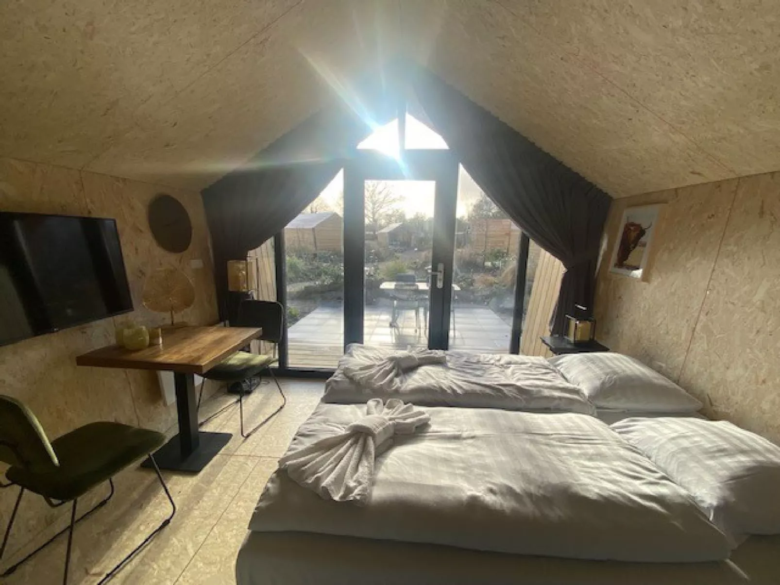 Solo Retreat 2-Binnen