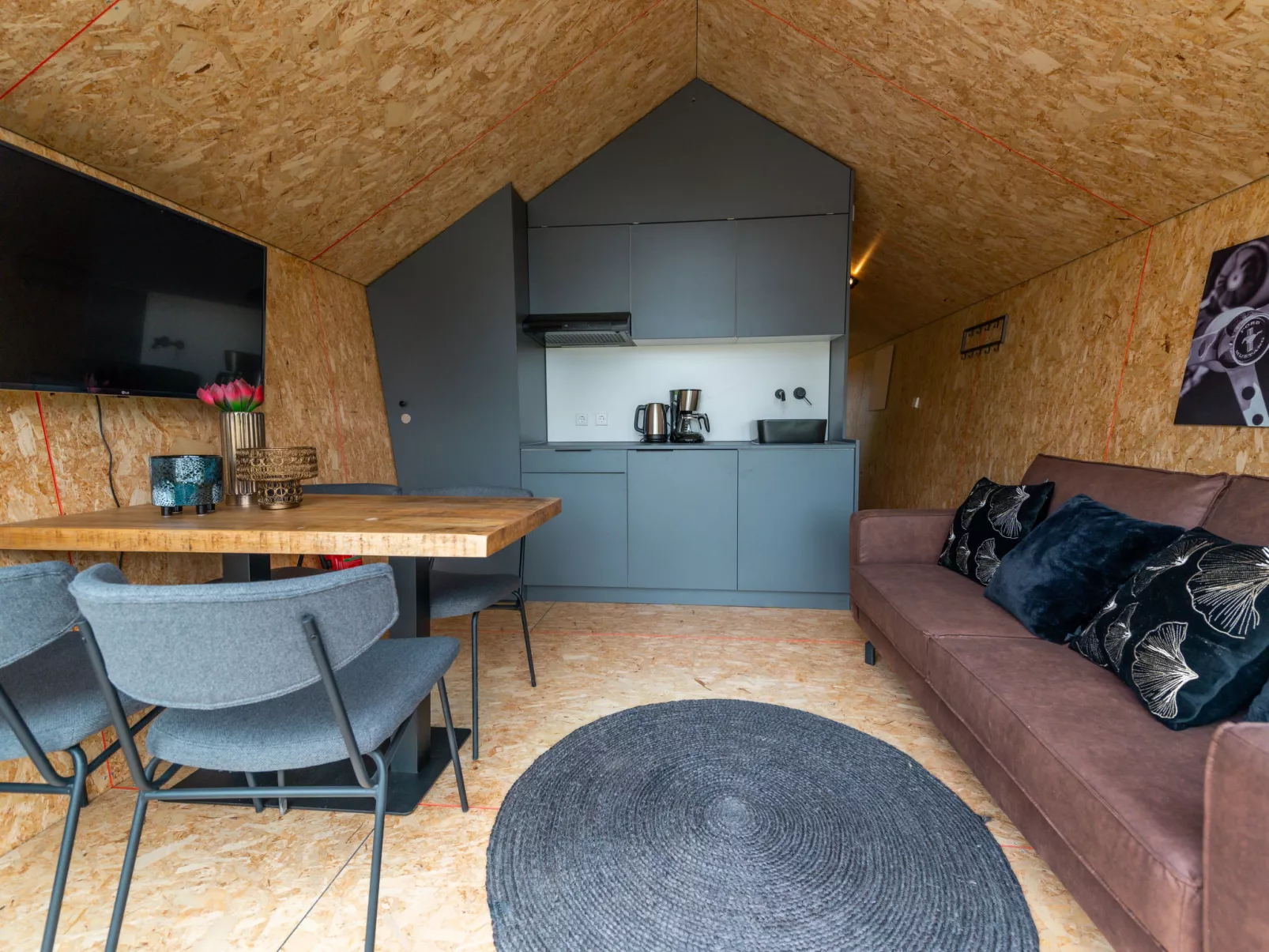 Solo Retreat 4-Binnen