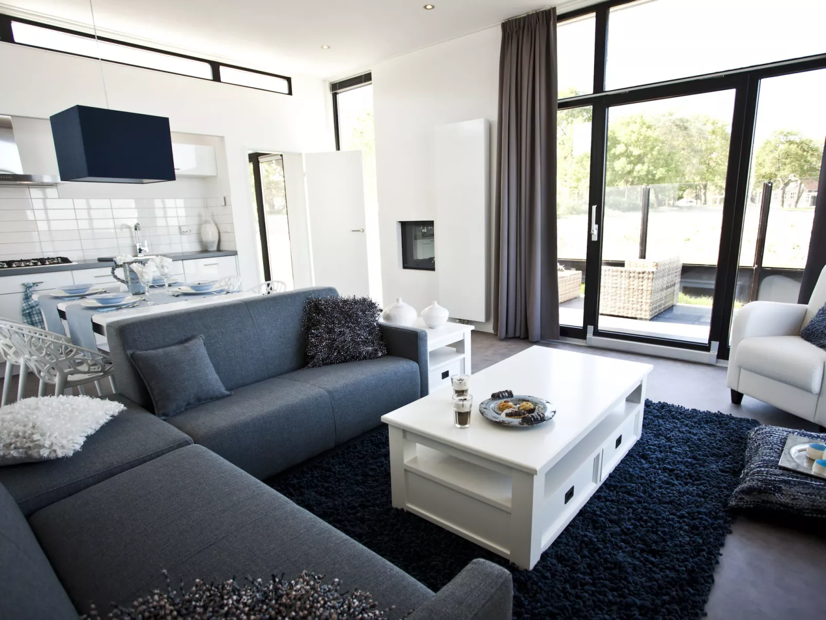 Cube Exclusif-Binnen