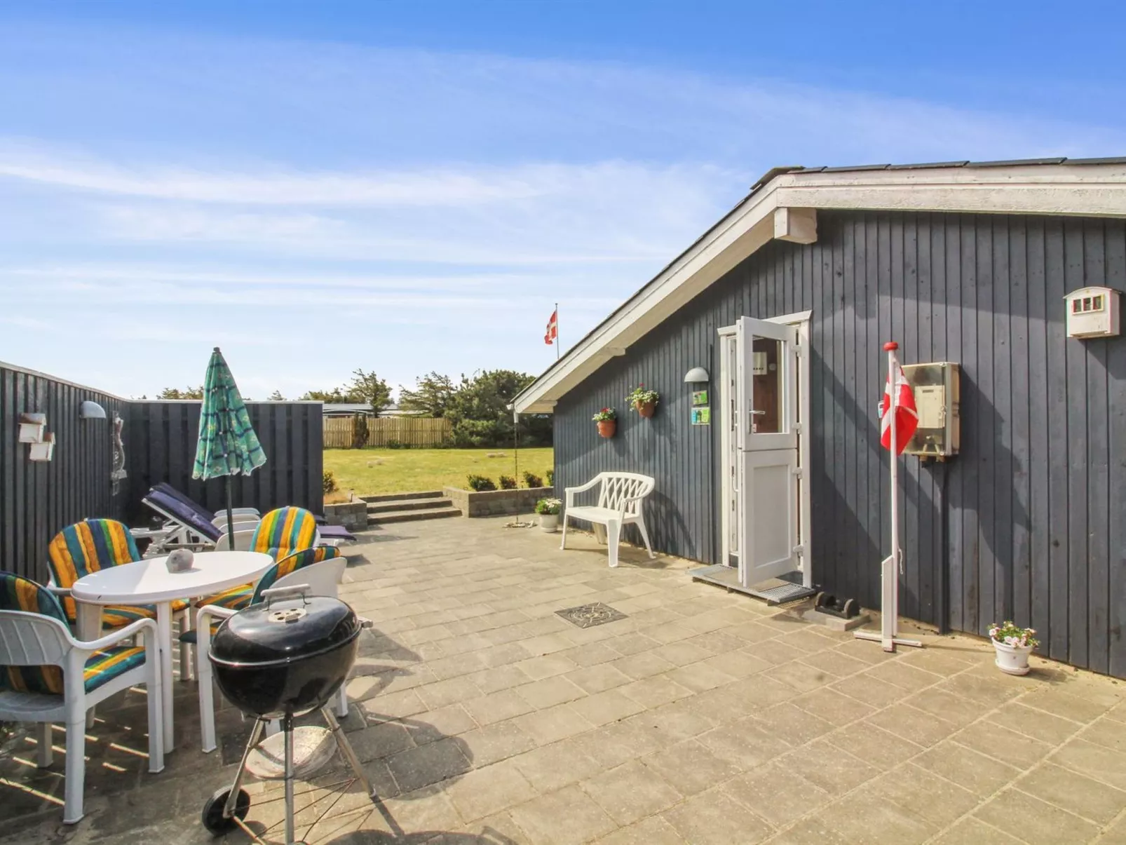 "Hælf" - 400m from the sea-Buiten