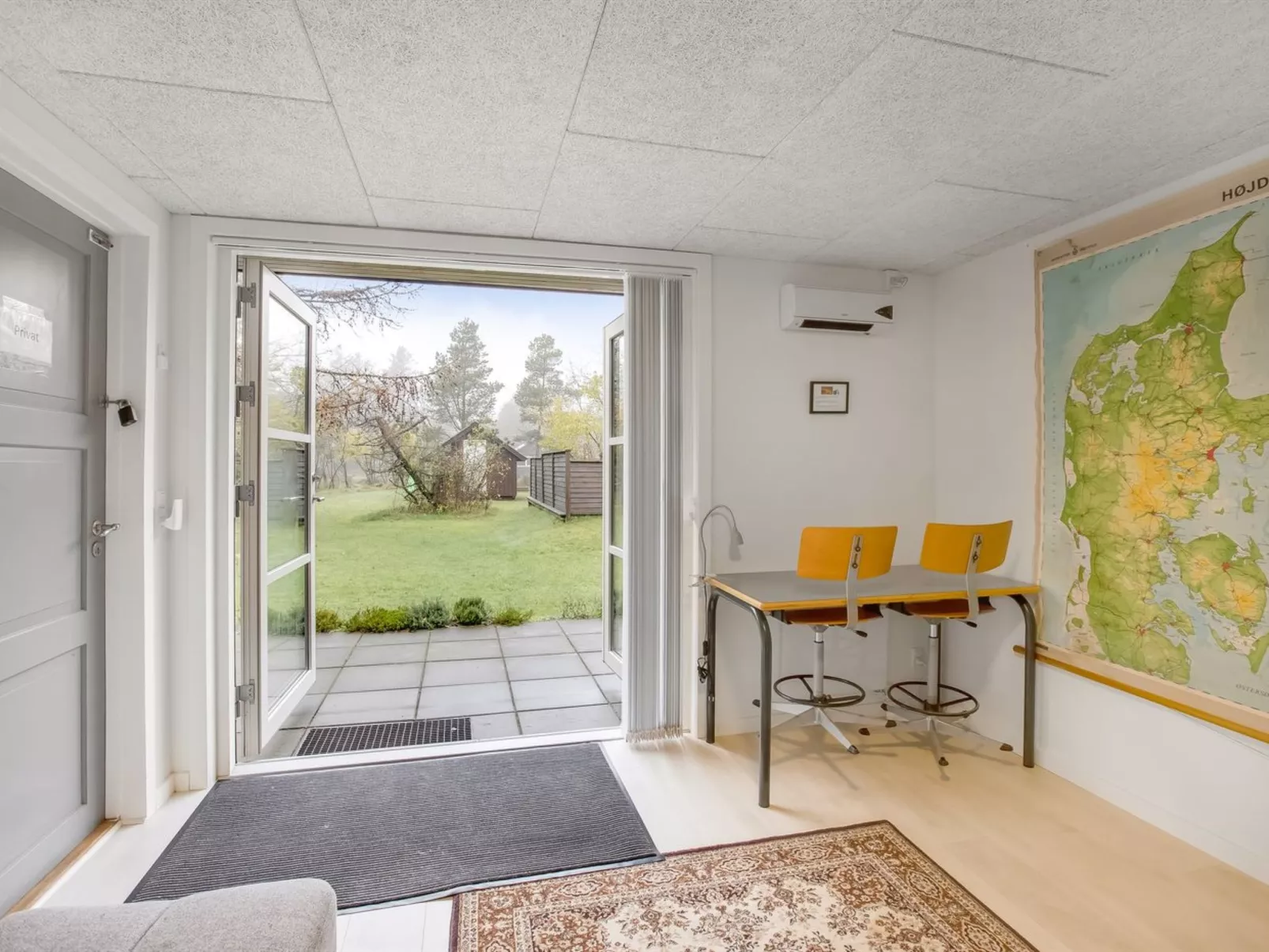 "Calle" - 1km from the sea-Binnen