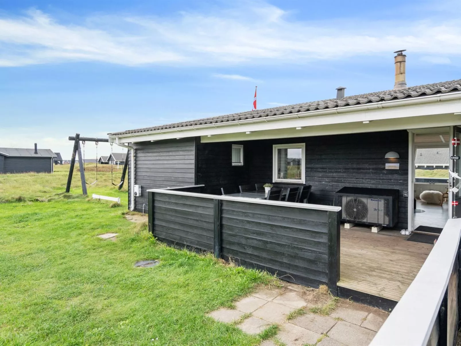 "Dyri" - 75m from the sea-Buiten