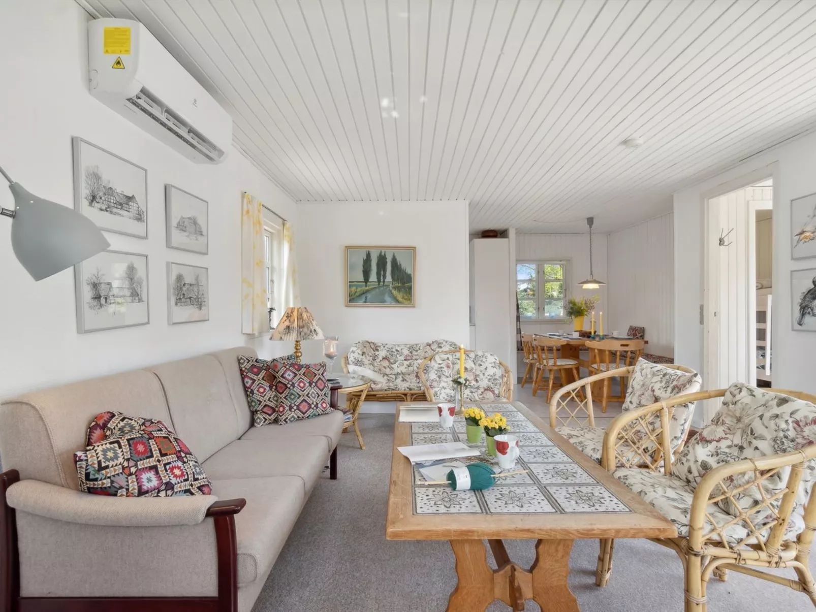 "Ingobert" - 50m from the sea-Binnen
