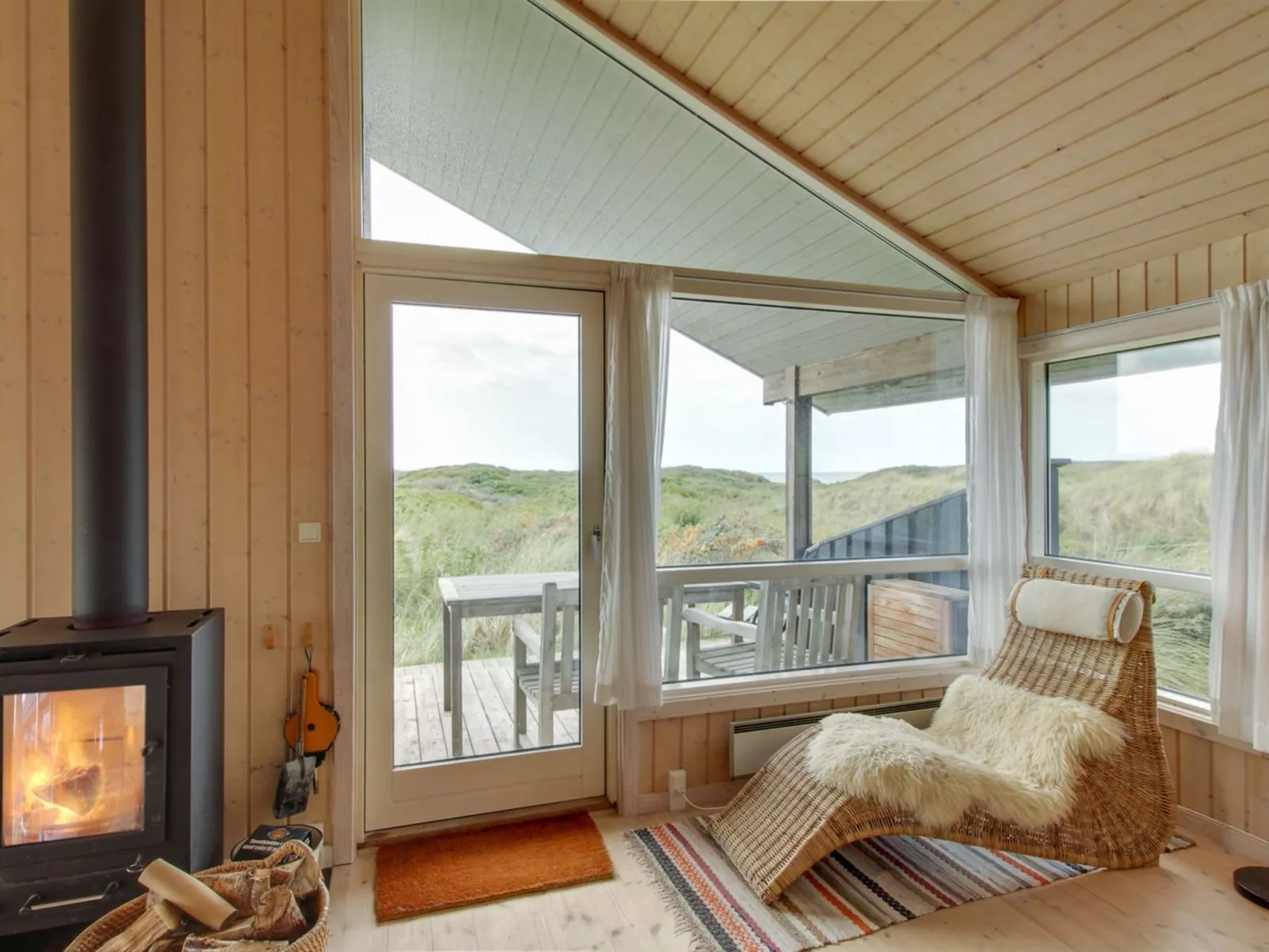 "Eunike" - 300m from the sea-Binnen